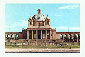Siguen cantándole las cuarenta al arzobispo de Pamplona