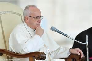 Más torpedos contra la Amoris Laetitia