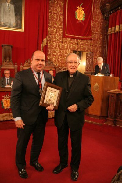 Hoy va de necrológicas, muy sentidas por mi parte