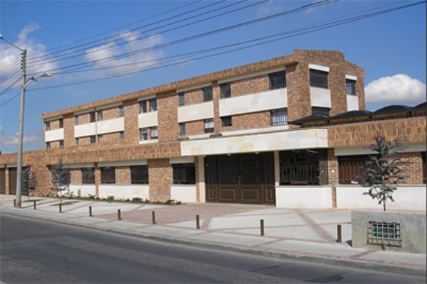 Así trabaja la «Misericorditis»: Muerte para Alfie; y «asilo» y alimentación forzosa a terroristas en casa de los Obispos.