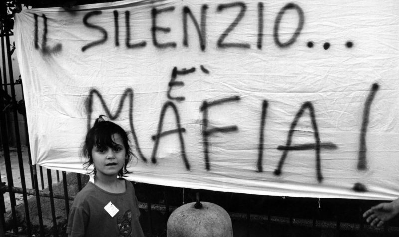 El ‘gran acusador’ y el ‘silencio hipócrita’, silencio bajo pena de excomunión, la renuncia de Papa Benedicto, McCarrick y los chinos, el Padre Pio.