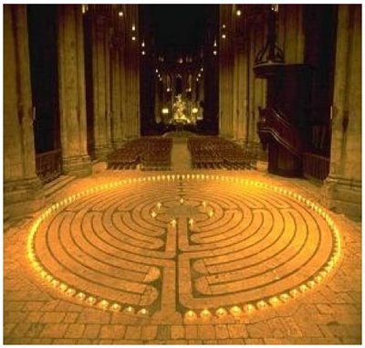 Viganò presente en el sínodo, master en pedofilia, la persecución China seguirá, luchar por amor.