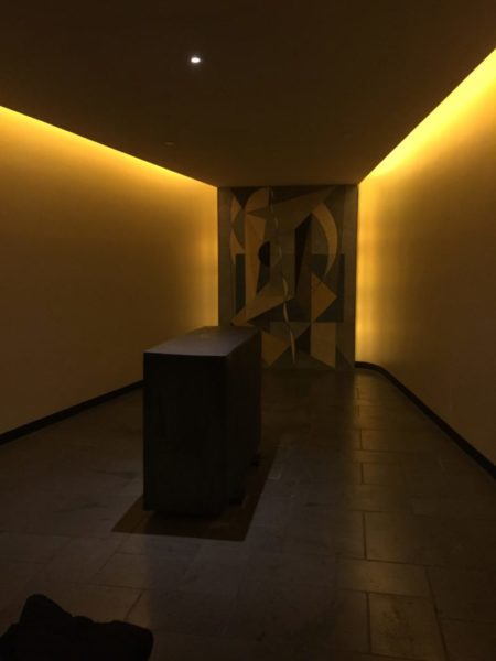 El candidato Bergoglio en plena campaña, lo que molesta un rosario, policía sharía en Alemania, Fe africana.