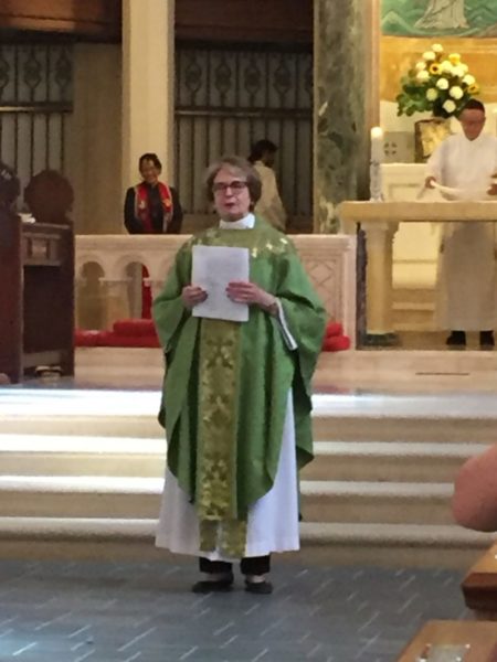 La reforma cósmica de la curia, el Papa Francisco en sodoma, ni monjas cocineras ni mujeres diáconas, la fuga de católicos.