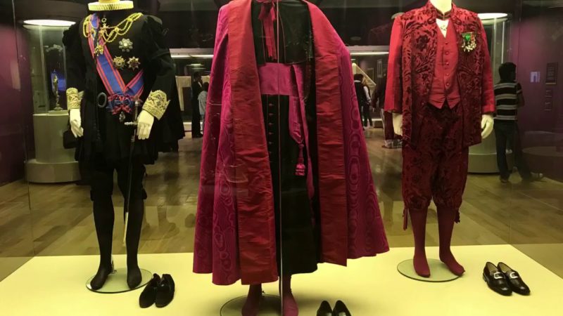 Los socios musulmanes de Papa Francisco, moros y cristianos unidos en China, el Vaticano pierde Italia, América, sastres romanos.