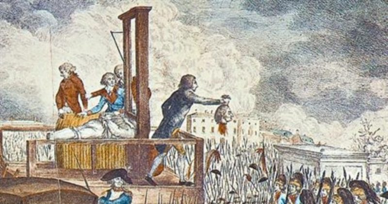 Las personas humanas del Papa Francisco, cae la cabeza del nuncio en París, la homosexualidad en la iglesia, los muros del Vaticano.