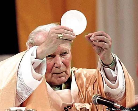 La iglesia en llamas, el Vaticano y la ONU,  amor a la Iglesia Católica, recemos por los sacerdotes.