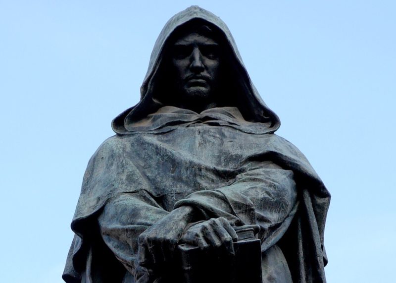 El Vaticano noqueado con el caso Pell, la mafia y la masonería en Italia, los rosarios de Spadaro, la acción católica cantando el Bella Ciao.