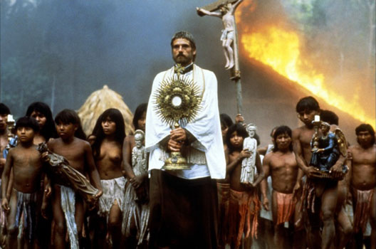 El sínodo del Papa Francisco desaparecido, desprestigio internacional del Vaticano, los indios rebeldes, Turquía no es Europa, Becciu nos sigue.