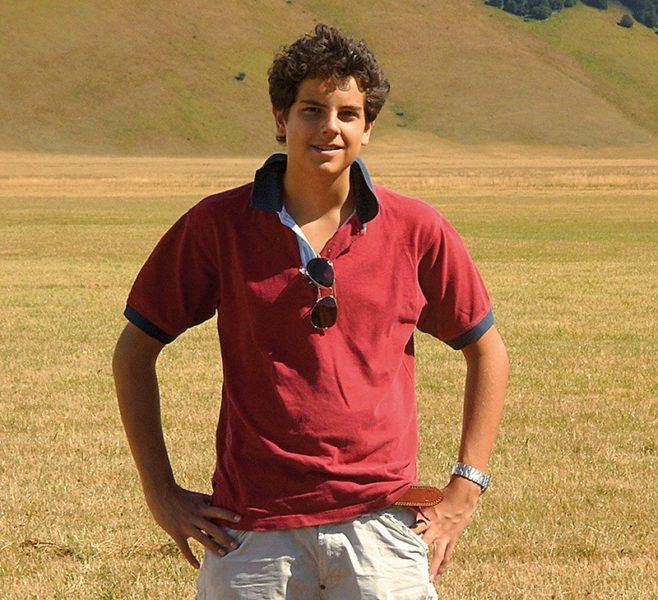 El coronavirus entra en Misa, el Papa Francisco en estado puro, informe filtrado de Medjugorge, Jean Vanier,  Provolo, Cedric Tornay, San Carlo Acutis.