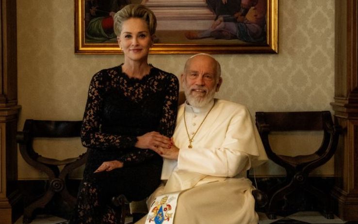 Santiago y cierra España, Pacem Dei munus, la agenda vacía del Papa Francisco, el relato del Vaticano, siempre Sharon Stone.