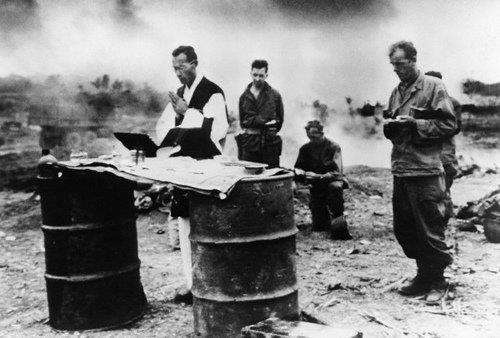 La pretensión infantil de anular el pasado, el Papa Francisco hacia los curas casados, recemos por México, nuestros curas héroes.