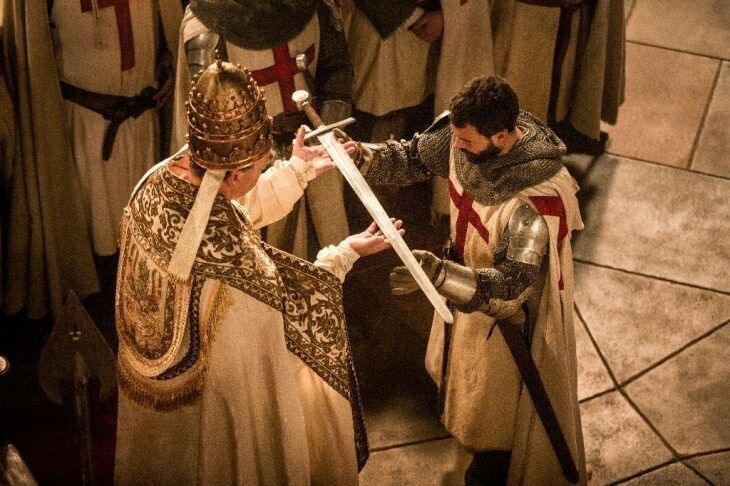 Los placeres divinos del Papa Francisco, los pactos secretos del Vaticano con China, cierre de escuelas católicas, templarios en Roma.