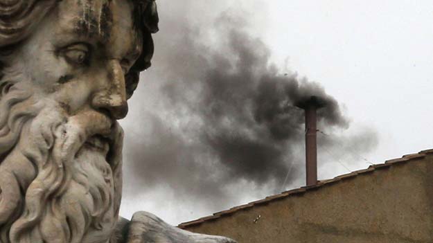 El sucesor ‘menos progresista’ del Papa Francisco, tiempos de miedos, el capellán ateo, la iglesia cierra en Afganistán.