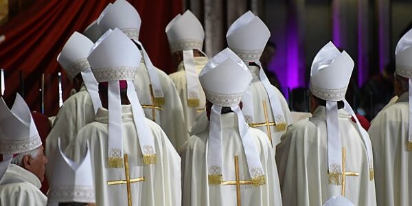 Ocho obispos mexicanos en la mira por encubrimiento