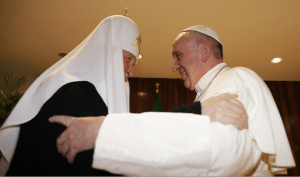 En la Ortodoxia hay un cisma entre Moscú y Constantinopla, pero Roma no sabe con quién quedarse