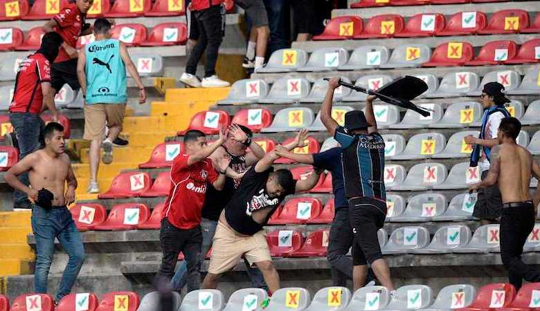 Episcopado Mexicano “conmocionado” por violencia en partido de fútbol