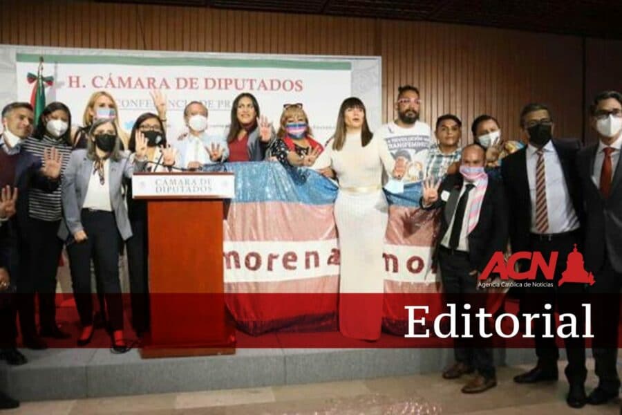 La grotesca ideología trans…