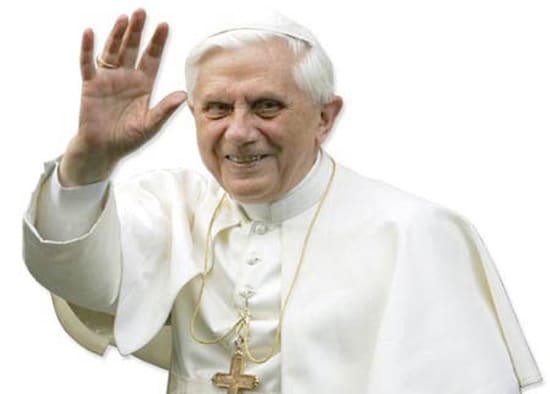 El Papa Benedicto XVI nos ha dejado. Requiem aeternam dona ei Domine. Et lux perpetua luceat ei. Requiescat  in pace.
