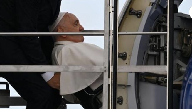 El multicultural Papa Francisco, no al proselitismo, los cuencos baratos, borrarse en alemania, «jesuita non cantat».