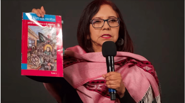 Editorial Centro Católico Multimedial. «CONALITEG, costosa e ideológica»