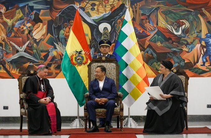 Nuncio Fermín Sosa inicia misión en Bolivia, entrega cartas credenciales
