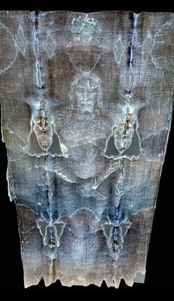 El accidentado triduo pascual del Papa Francisco, meditación de Joseph Ratzinger, hacia la guerra, Scarlet and Black, nosotros y los otros.