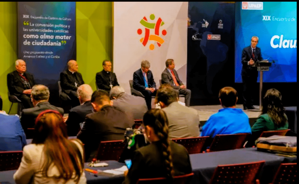 Cardenal Tolentino de Mendonça analiza en Puebla a las universidades católicas