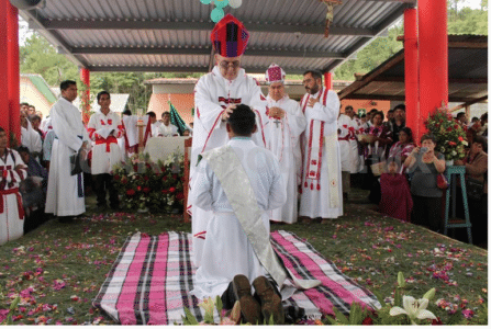 La teología pagana, base del rito maya que se impone en México