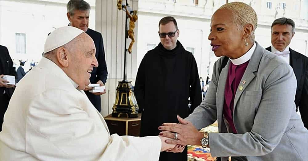 ¿El Papa Francisco prepara un suces@r Woke? , las Femen atacan al Niño Jesús, ante el próximo cónclave, Navidad en Siria, ¿Iglesia en salida o en liquidación?