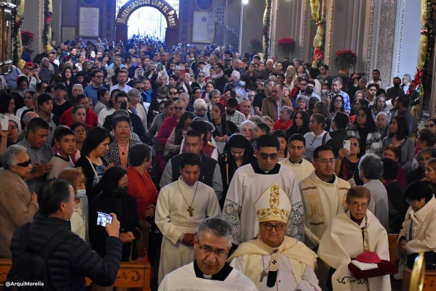 Mons. Carlos Garfias Merlos - Arquidiócesis de Morelia.