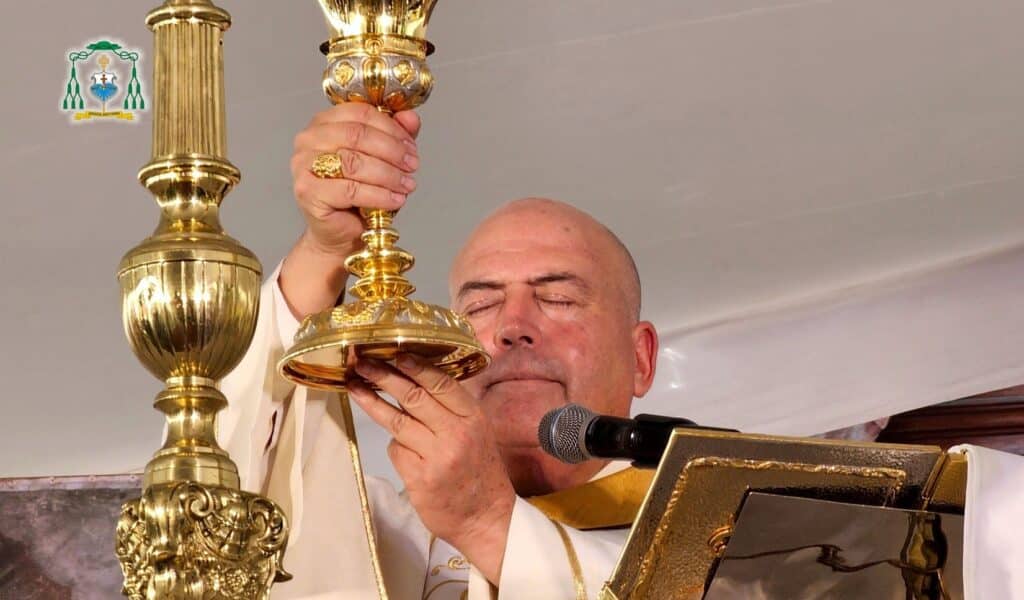 Juan Huerta Muro, II obispo de Xochimilco, toma báculo pastoral de diócesis capitalina