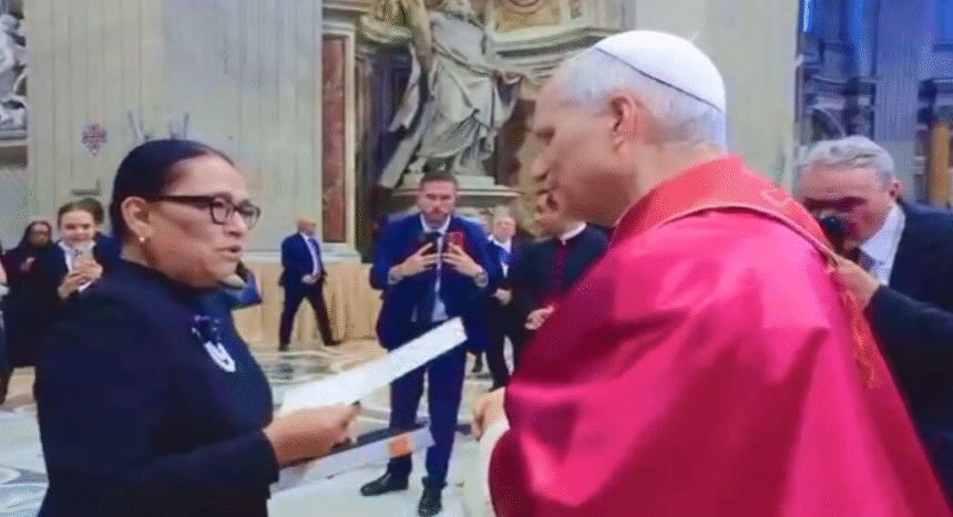 Gobierno de Sheinbaum invita oficialmente al Papa a visitar México