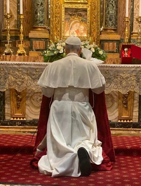 Primer encuentro con cardenales de León XIV y primera salida del Vaticano, ¿otro Francisco?, el despiste de los zurdos, la desastrosa comunicación de la Santa Sede, nacen los ‘prevostianos’, León XIII, el obispo en San Agustín, «más de cien votos».