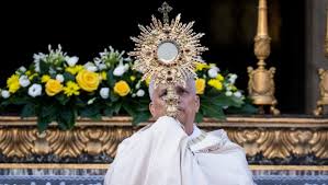 El Papa León XIV de custodia, la vuelta de la ley natural, Tomás Moro y los políticos, la herencia del Papa Francisco: Rupnik y Zanchetta, mártires en Damasco, la fe en la presencia real.