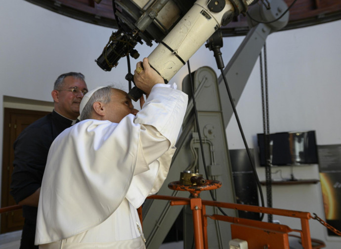 León XIV sereno y tranquilo, al Papa le gusta el ceviche, el desastre de los medios del Vaticano, los ‘sanegidio’ se resitúan, ‘Petros eni’, los psicólogos del régimen.