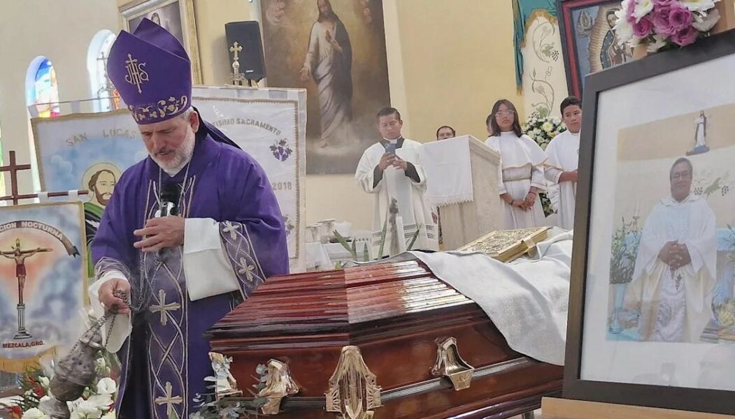 Editorial Centro Católico Multimedial. “Si matas a un cura, puedes matar a cualquiera”