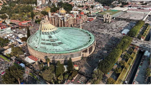 Editorial Centro Católico Multimedial. «En los albores del año nuevo…»