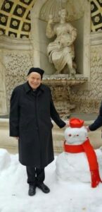 El camino neocatecumenal, delegación de Finlandia, república Checa, la seguridad italiana del Vaticano, León XIV y los cardenales ‘Delcy’, viaje a España, ¿Bätzing dimite? Benedicto XVI Gloriae Olivae, el casi cardenal, africanos anti gay, los tres contra Trump, el corán europeo, Schönborn pierde la birreta. 