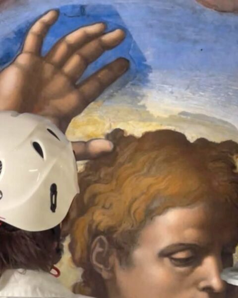 El fin de los ejercicios, ¿Edgar nuncio en Italia?,  ¿cambios en San Pedro?,  ¿Y el Tucho?, medios del Vaticano, el ‘conflicto malsano’, Pío XII el Papa del Concilio, los 25 de los Heraldos, Canadá y Estados Unidos, semovientes mitrados,¿donde hay más obispos?, musulmanes por Roma 2027,  el pecado y la culpa, el síndrome de Stendhal.