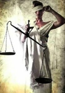 El perfil del pontificado de León XIV, la imposible justicia del Vaticano, ¿Las sacerdotisas son imprescindibles?, el patriarca de Georgia, Vesco en el maratón de Roma, ¿Quo vadis, humanitas? y Teilhard.