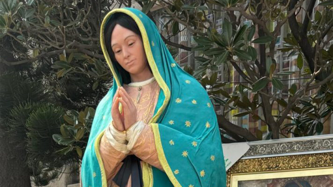 Un creyente en extraterrestres impulsa devoción a la Guadalupana