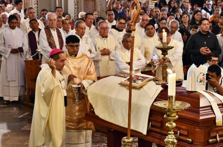 Arquidióceis de Morelia despidió con fe a Carlos Garfias Merlos: “La última palabra pertenece a Cristo resucitado”