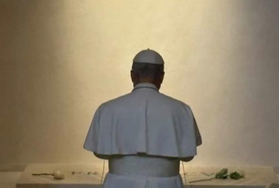 Perspectivas del pontificado de León XIV, Parolin y Ceuta, ‘okupas’ con bendiciones, arco iris católicos en China, proteger el celibato sacerdotal, el fin del cristianismo.